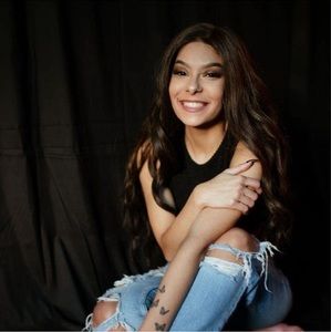 Meet your Posher, Haylee